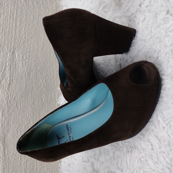 Thierry Rabotin Vintage Brown Suede Leather Almond Peep Toe Blocked Heel Shoe - Picture 15 of 15